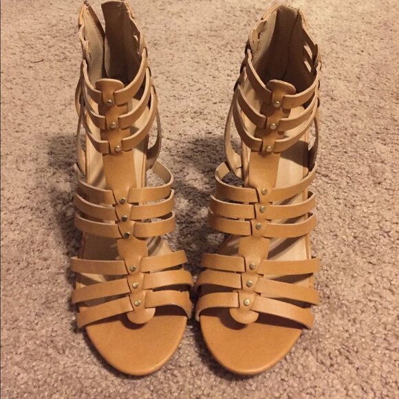 NUDE CAGE HEELS - Picture 1 of 3